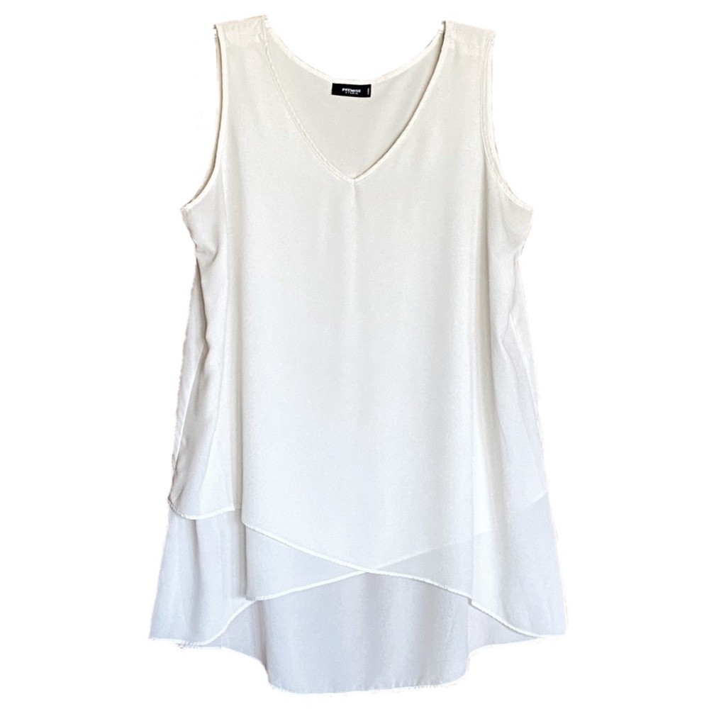 Cream sleeveless dressy top Size 1X EUC